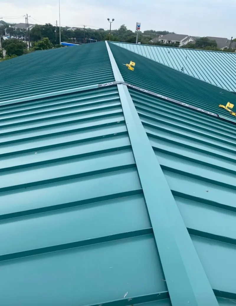 Green commercial metal roof ridge and valley for Metal Roof Repair in Toppenish